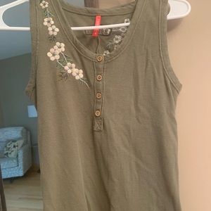 Alp n rock olive tank top size small
